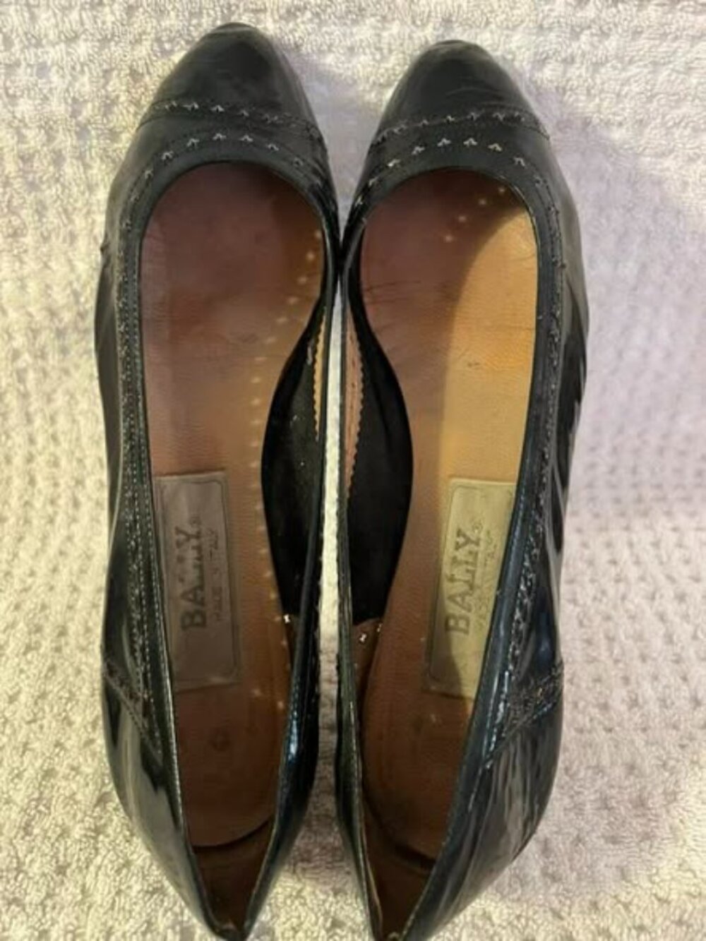 🐻Size 7M - Bally - Vintage Patent Leather Pumps - Some Wear